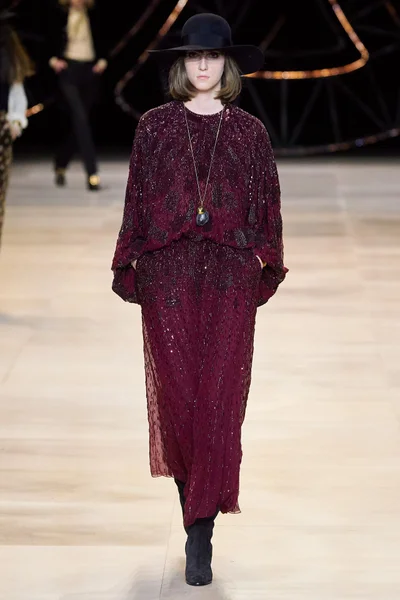 Look 97